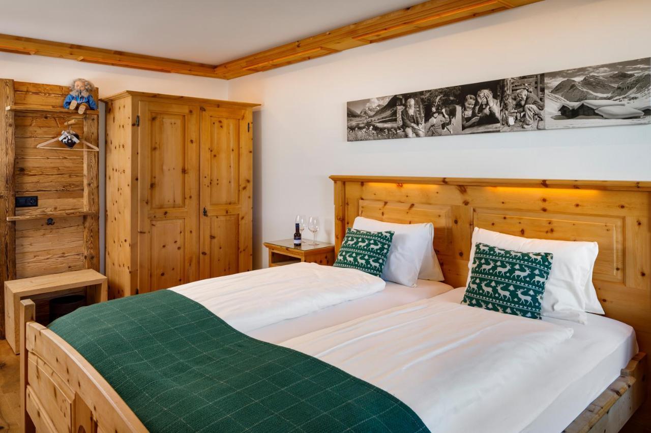Hotel Walserhuus Sertig Sertig Döfli エクステリア 写真