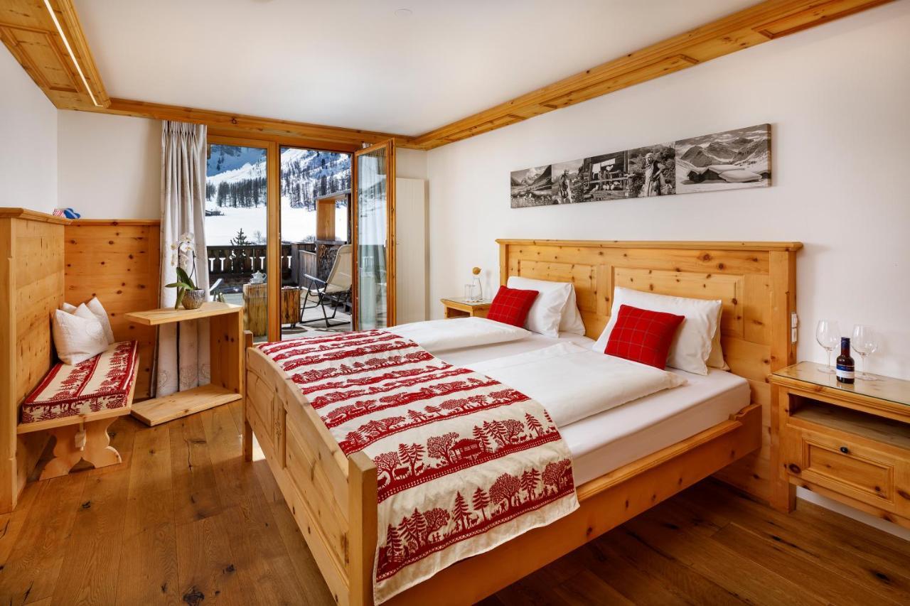 Hotel Walserhuus Sertig Sertig Döfli エクステリア 写真